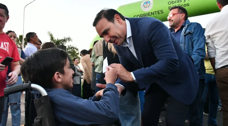 Valdés inauguró la pavimentación y la red de agua en el acceso al Perichón en la Capital